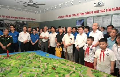 Tri ân quá khứ, tiếp lửa niềm tin