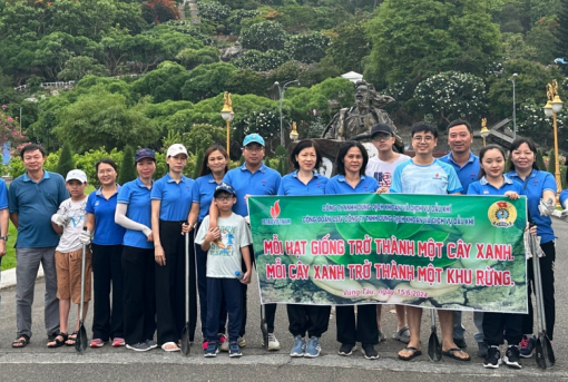 DMC trồng 300 cây xanh tại Núi Lớn, Thành Phố Vũng Tàu